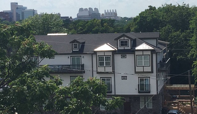 New House w/Large Deck & Balconies at Edge of The Gulch/Downtown Nashville