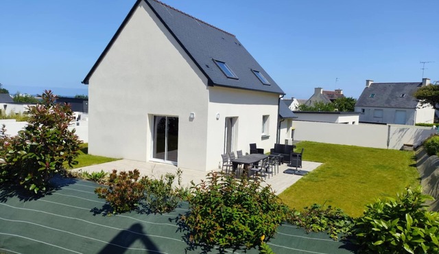 New house with seaside garden