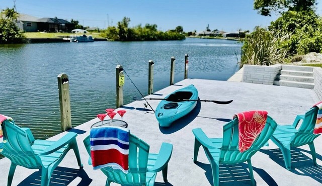 New House with Step Free Entry, Canal, Fish, Sunset Views, Near Golf & Baseball.