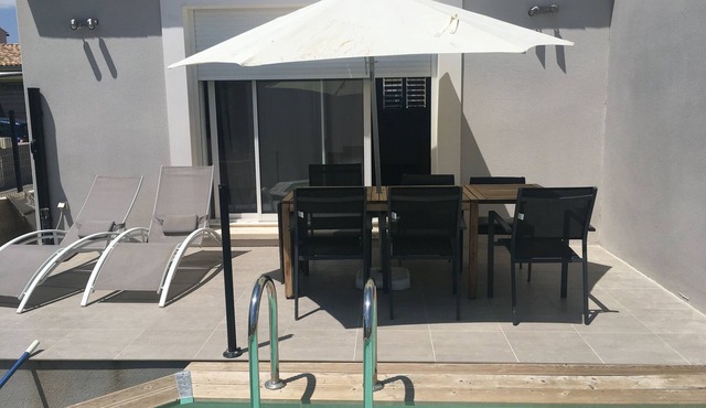 New house with swimming pool for holiday rental in Vaunage