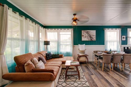 NEW - Hula House wAC- 3BR- Hilo Town