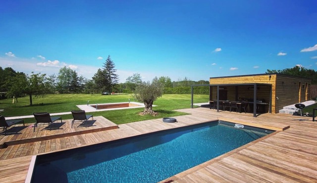 New! In my bubble room bubble and spa