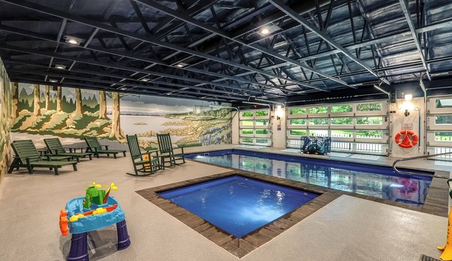 NEW *Indoor Pool* | Game Rm, Private Log Cabin - Fun for All Ages 4b/3b sleep 14