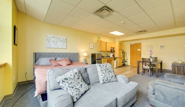 New Kensington Apt Near Parks: Pets Welcome!