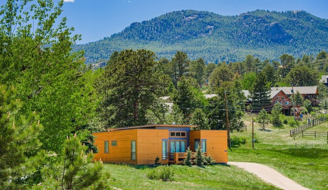 New! King beds! Unique home near National Park