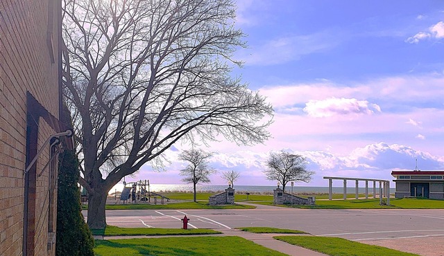 New King Park Beach Lookout Deluxe! 3BR Right at Lake!