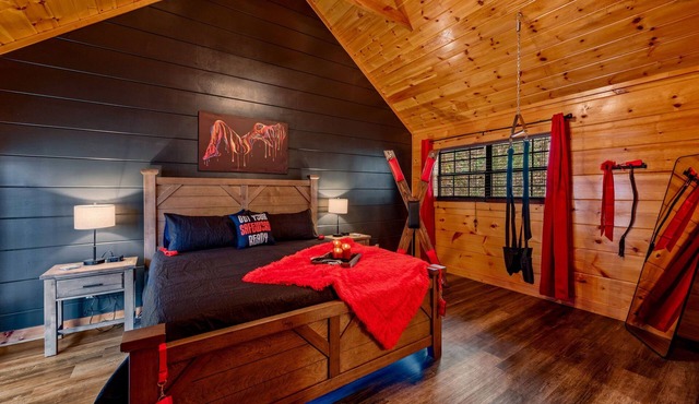 NEW Kink Cabin w/Private Creek