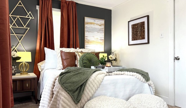 NEW Kitchen - The Uptown Collective