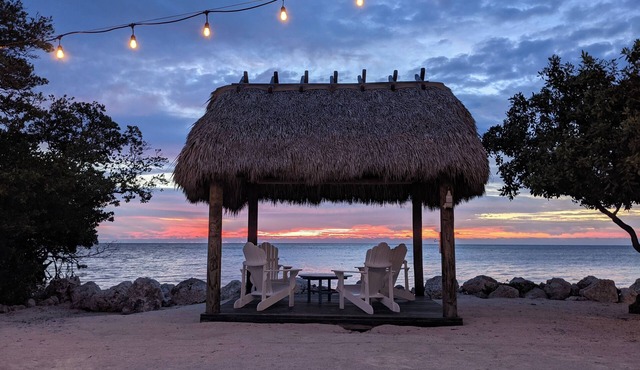 NEW ! Lagoon-front townhouse with Marina! Day Dreams Key Largo.