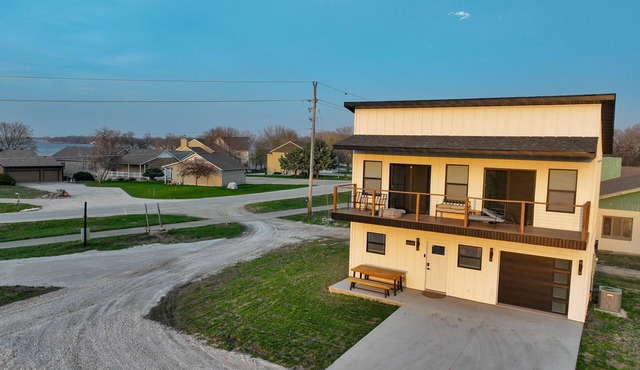 NEW lake home across from boat dock! 2nd story deck! Modern!