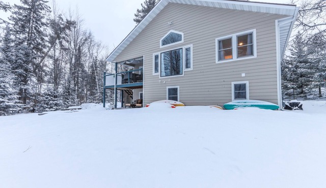 New Lake Home w Water Toys & Game Rm! In Town & On Snowmobile Trails