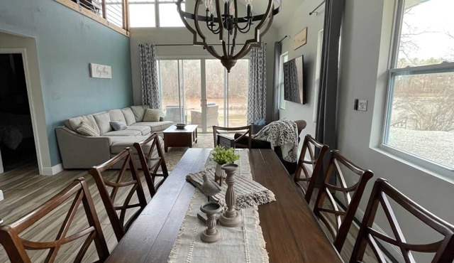 New! Lake House Retreat with Private Dock, Kayaks & Firepit