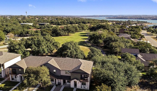 New Lake Travis Home on Golf Course w/Golf Cart