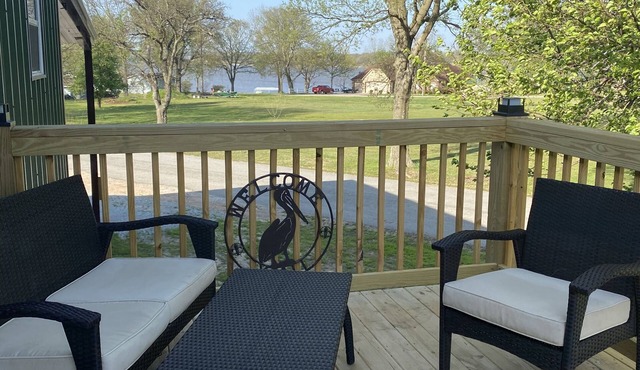 New lake view rental on Wolfcreek with boat ramp and lake access across the road