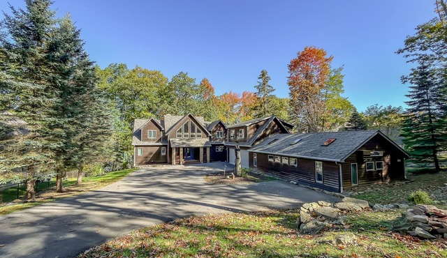 New: Lakefront Luxury Home with Private Indoor Heated Pool!