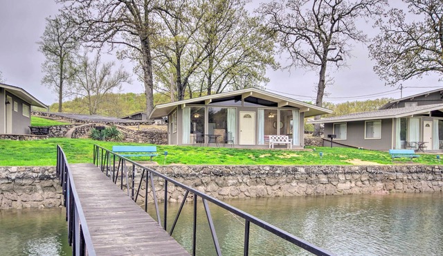 NEW! Lakefront Resort Cottage w/ Patio + Grill!