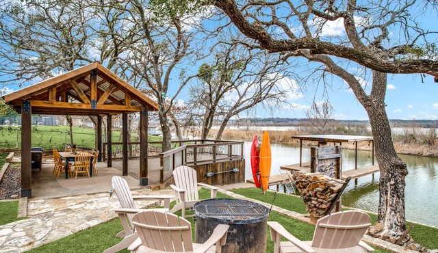NEW Lakeside Retreat: Pool, Kayaks, & Fishing