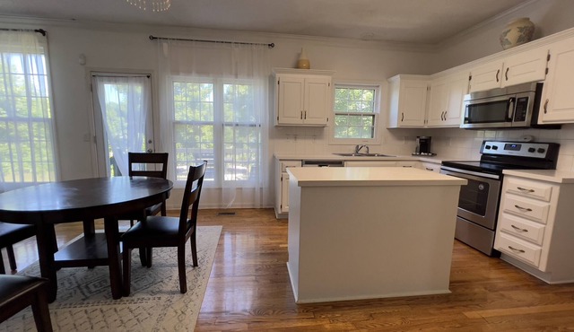 New large modern expansive private Home