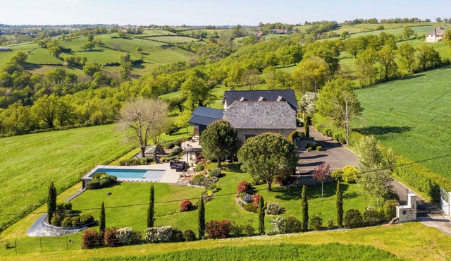 New: Le Havre du Py, 230m² nestled in the heart of the fields