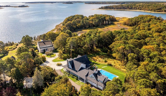 New Listing 2024 Eastwind Estate - Luxury Home on Barley Neck in East Orleans