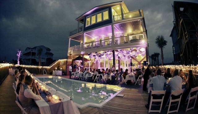 NEW LISTING! 50% off Luxurious Oceanfront 16-bedroom Private Home & Pool
