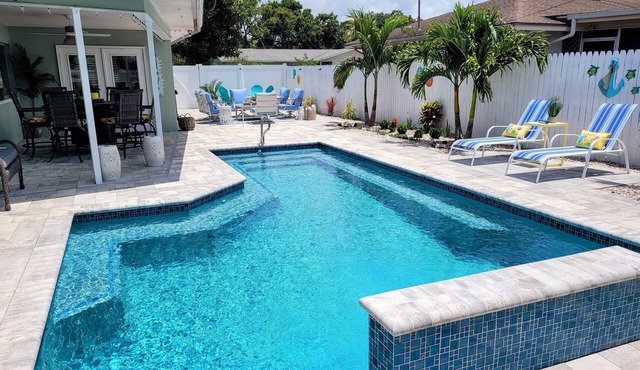 *NEW LISTING and NEW POOL* Walk or Bike To Indian Rocks Beach.