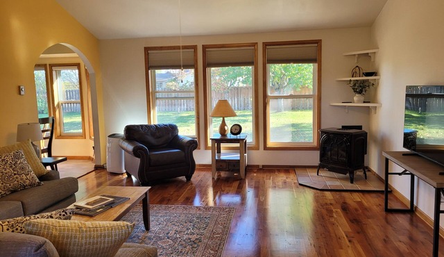 New Listing-Beautiful 3 bedroom home in SAFE, QUIET Spring Creek neighborhood.
