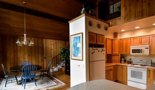 New Listing!! Cedar Bay Retreat for the Family