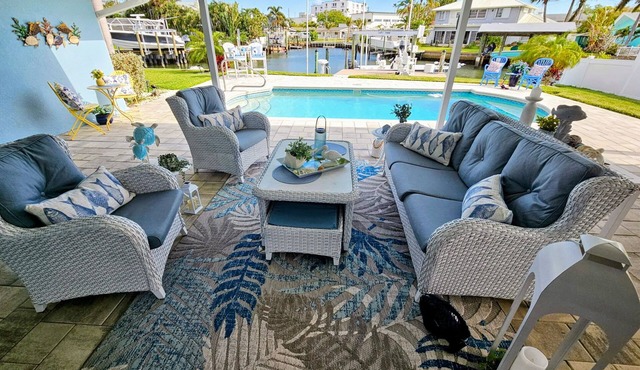 New Listing: "Coastal Seahorse" Your Modern Retreat on the Water