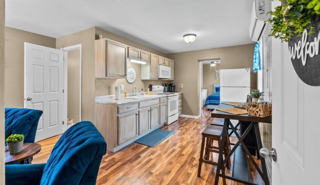 *New Listing* Cozy 2 BR close to wineries and hikes