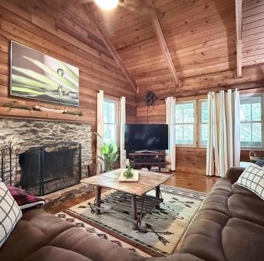 New Listing! Cozy Cabin Escape at Big Canoe Resort