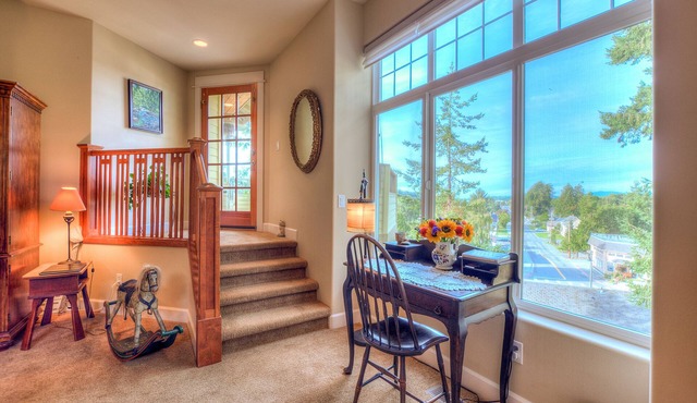 New Listing: Cozy, Comfortable Home with Fantastic Views in La Conner Village