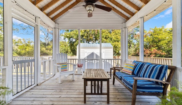 New Listing | Cozy Cottage | Fully Fenced Yard