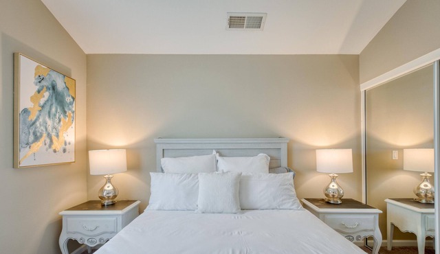 🍇❤️NEW LISTING! Cozy One Bedroom/One Bathroom Getaway in Wine Country