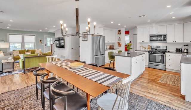 NEW LISTING! Gorgeous Keansburg Home with Pool: Walk to Beach! by RedAwning