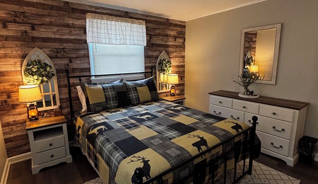 NEW LISTING in the White Mountains-Beautifully Renovated Home in Center Conway