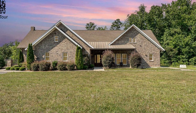 New Listing! Massive 6 Bed-Perfect 4 Large Groups