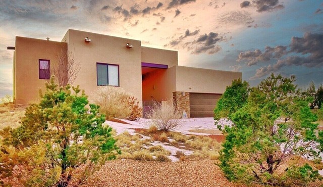 NEW LISTING: Modern Adobe styled sanctuary 10 minutes from downtown Santa Fe