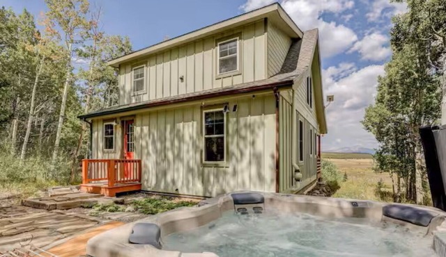 New Listing! National Forest Access + Hot Tub | Continental Divide | Deck