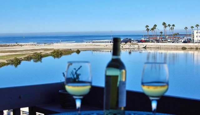 New Listing Ocean and Harbor View Cottage in Beach Resort