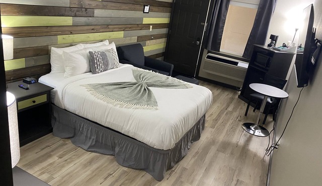 New listing Over Looking Lake Roosevelt, just minuets from getting in the water