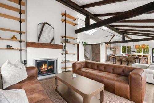 New Listing Palisades Villa by Colby & Conrad