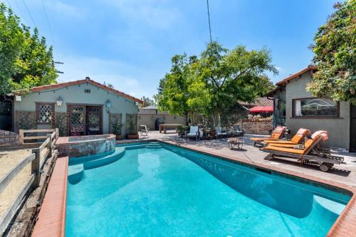New Listing Poolside Manor in the Valley