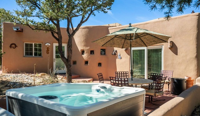 New Listing! Private Casita | Hot Tub | 10 Min to Plaza