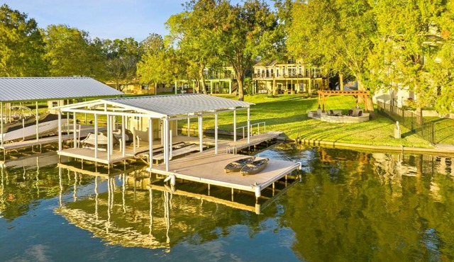 New Listing - Promo Price Waterfront Huge Yard