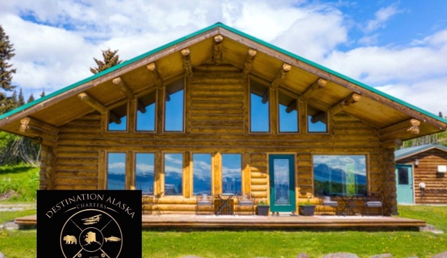 New Listing - Quiet Alaskan Luxury Cabin Overlooking Kachemak Bay