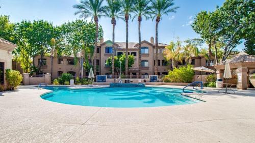 New Listing Remodeled Condo in North Scottsdale