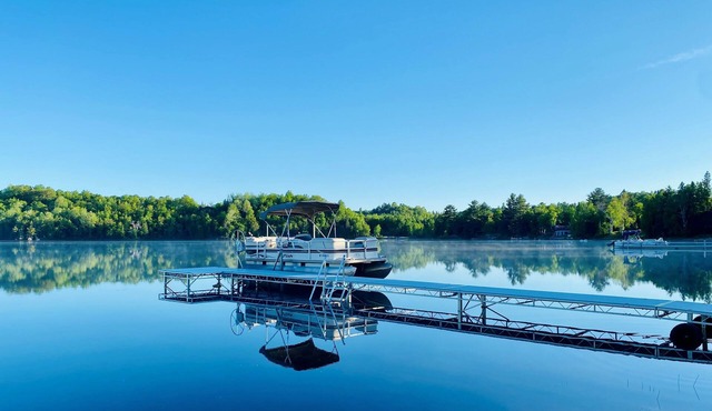 *NEW LISTING* Sandy Beach - Lake Michigamme - Comfy Beds - Large Yard - Private
