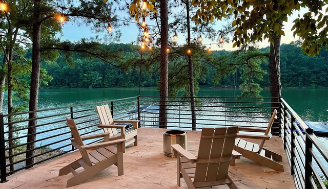 New Listing! Shady Pine Landing - Renovated Cottage at Smith Lake, Crane Hill