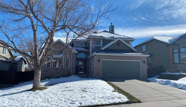 ~NEW LISTING~ Spacious 4-bedroom house. Highlands Ranch-VIEW of Greenbelt.